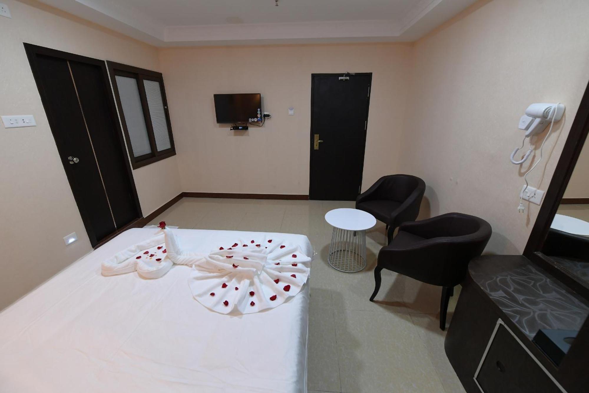 Coastal Grand Hotel Sampath Tiruchirappalli 外观 照片