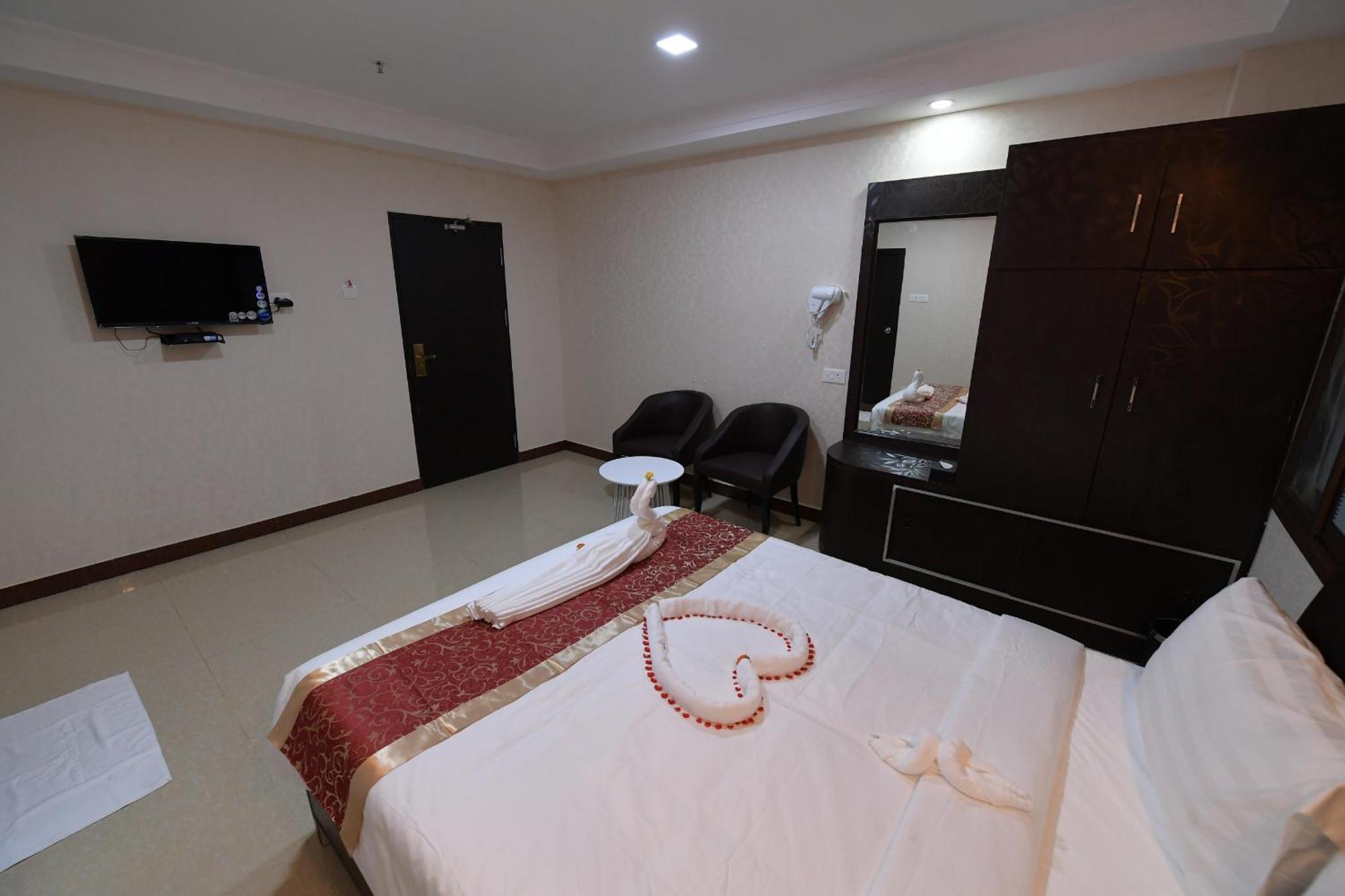 Coastal Grand Hotel Sampath Tiruchirappalli 外观 照片
